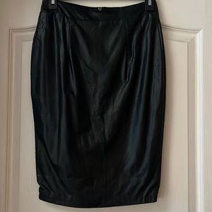 BNWT Black faux leather pencil skirt